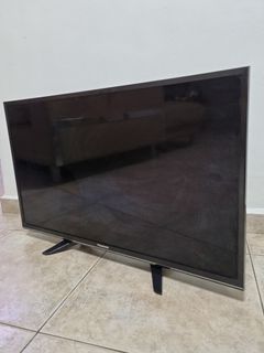 PANASONIC TH32FS500S 32 IN HD SMART LED TV