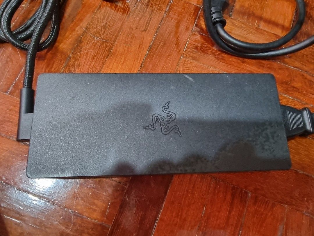 Razer Blade Laptop 230W Power Adapter (China Plug), Computers & Tech