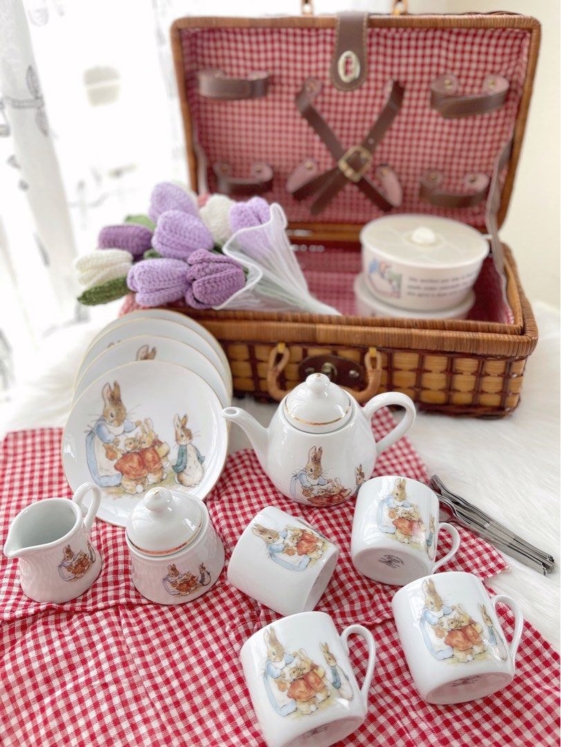 Peter rabbit tea set in cheap picnic basket