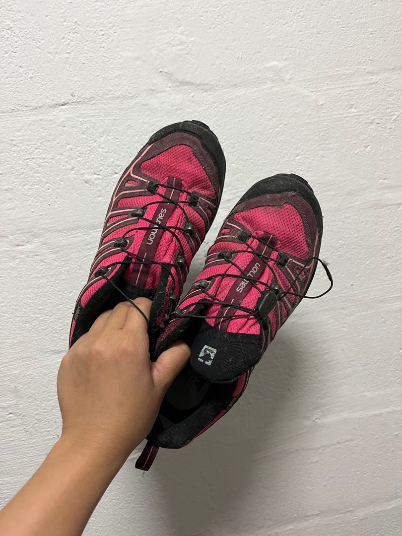 salomon women's hiking footwear