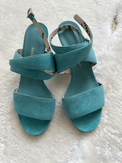 全新Salvatore ferragamo 湖水藍色涼鞋 38