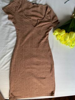 (Category: ) located in . Submitted by modelrunway (Listing ID 1229354613, Image 1). Description: .