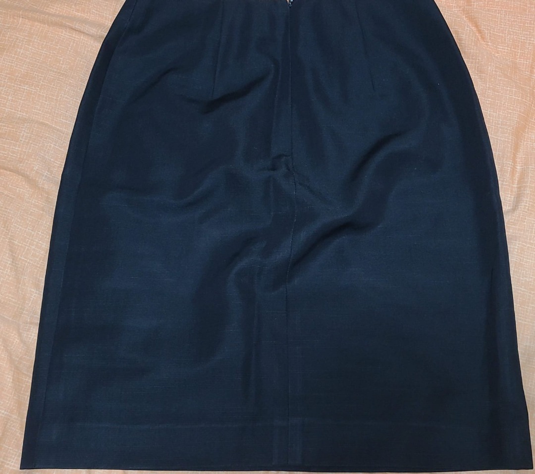 Tight Skirt, Women's Fashion, Bottoms, Skirts on Carousell