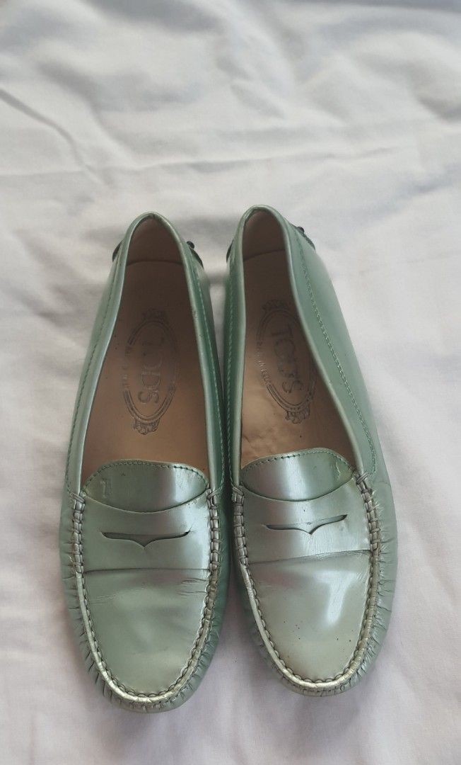 Tod's Green Loafers, Women's Fashion, Footwear, Loafers on Carousell