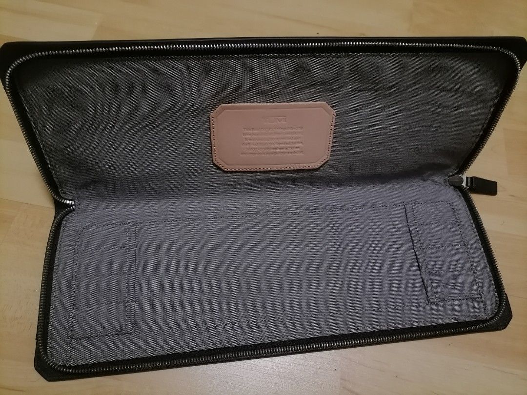 Tumi tie case discount