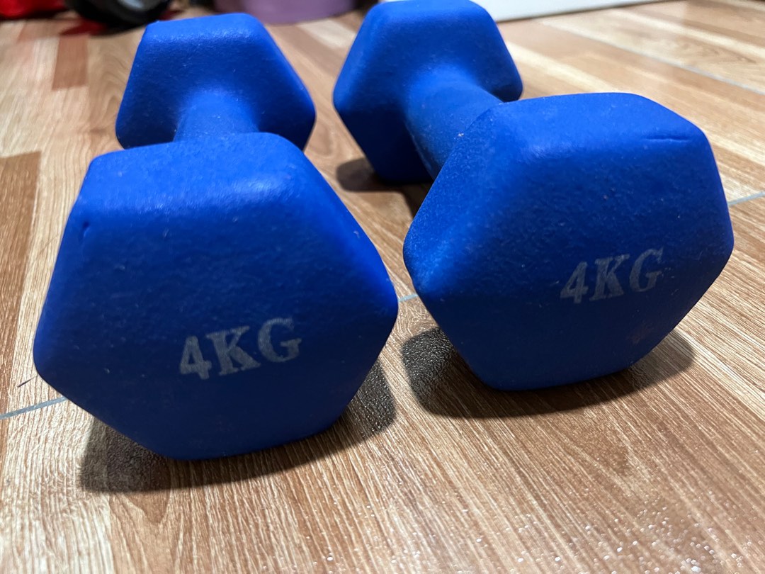 Used Dumbbells 4kg for 2 Sports Equipment Other Sports Equipment