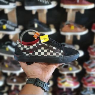(Category: ) located in . Submitted by my_sneakerghost (Listing ID 1229313560, Image 1). Description: .