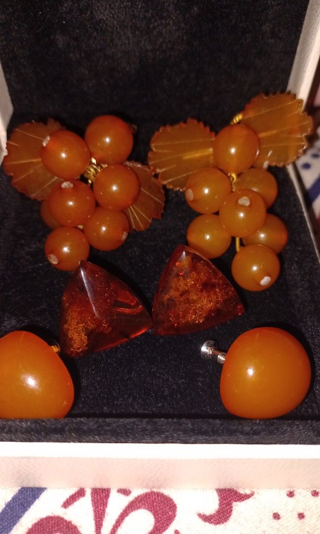 Vintage amber brooch on sale