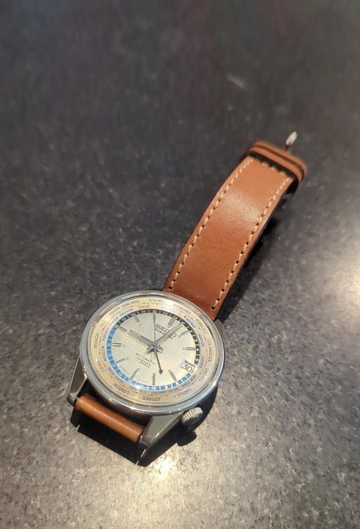 Vintage Seiko World Time 6217 7010 Luxury Watches on Carousell