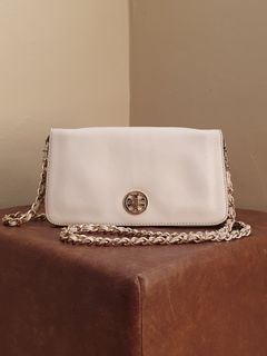 (Category: ) located in . Submitted by carmsconsignment (Listing ID 1229431414, Image 1). Description: .