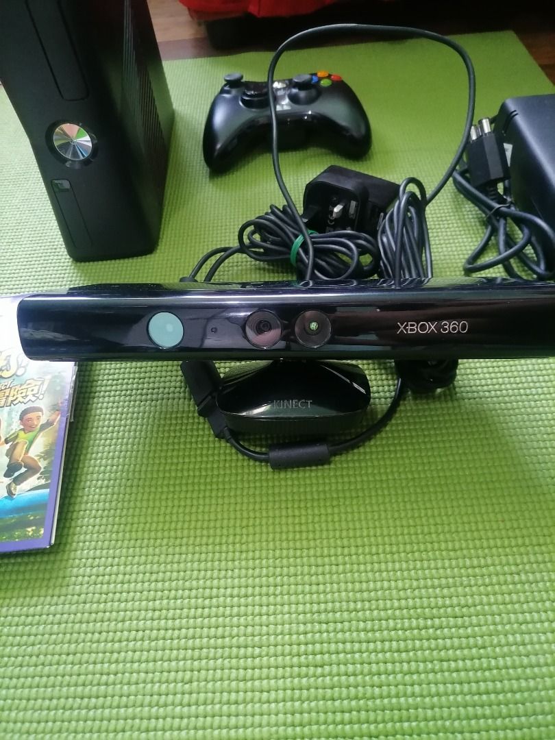 Xbox 360 S-Console (Category: Xbox) located in Las Pinas. Submitted by leonidagal35710 (Listing ID 1229404145, Image 3). Description: Includes tapes, controller, kinect, and connecting wires..