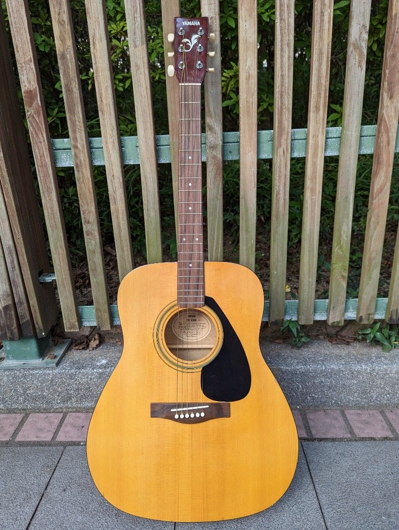 Yamaha FG 300A Acoustic Guitar