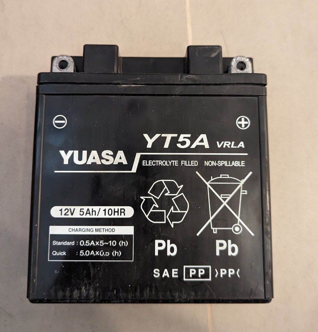 Yamaha fz16 battery deals