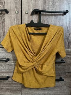 ZARA CROP TOP