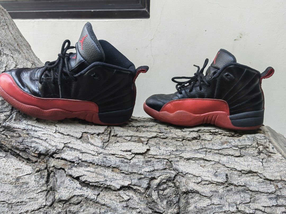 Jordan 12 kid size top