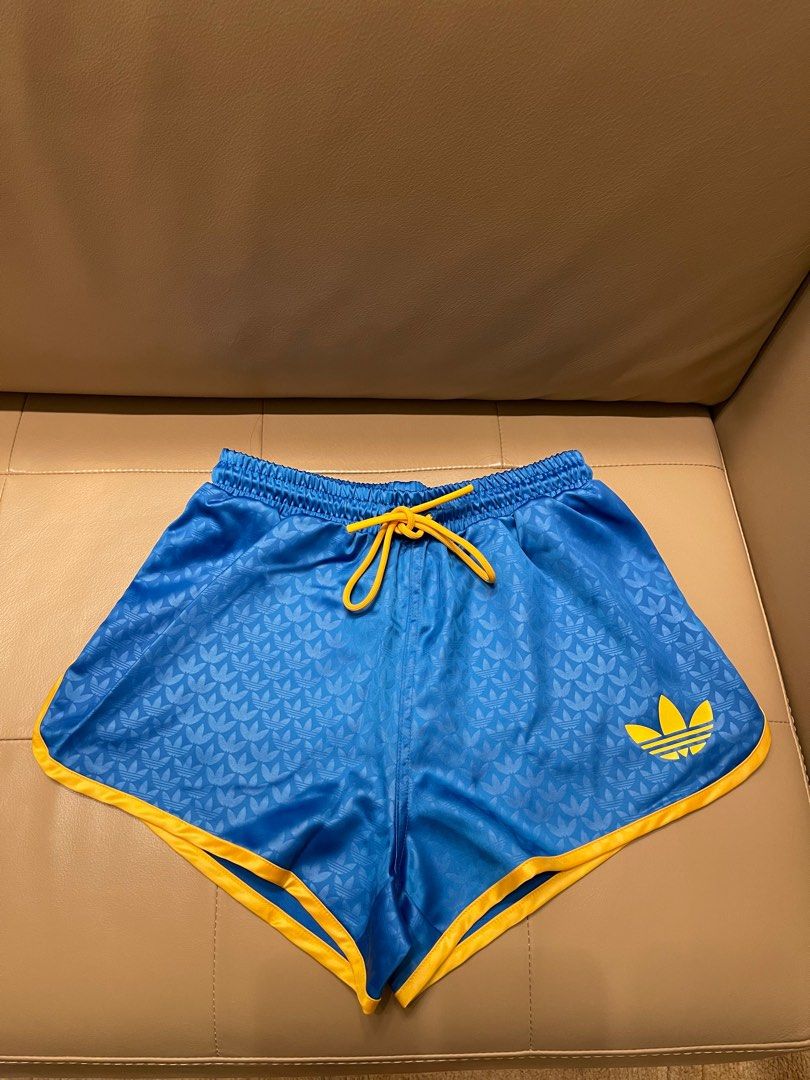 Adidas originals hot sale 70s shorts