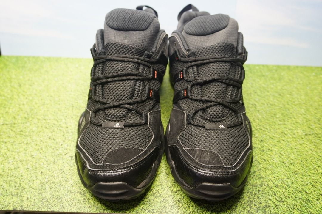 pálido Identidad cuenca Adidas Terrex AXR2 Goretex Trail Black Grey, Fesyen Pria, Sepatu , Sneakers  di Carousell