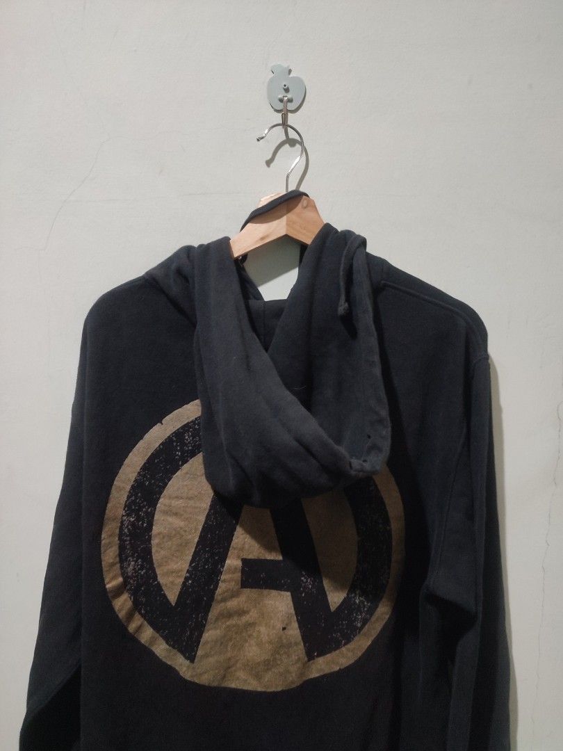 Atreyu hoodie 2025