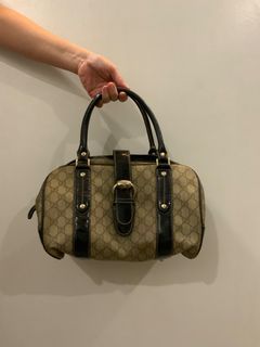 SOLD‼️ Authentic Gucci Doctor Bag, clean corners