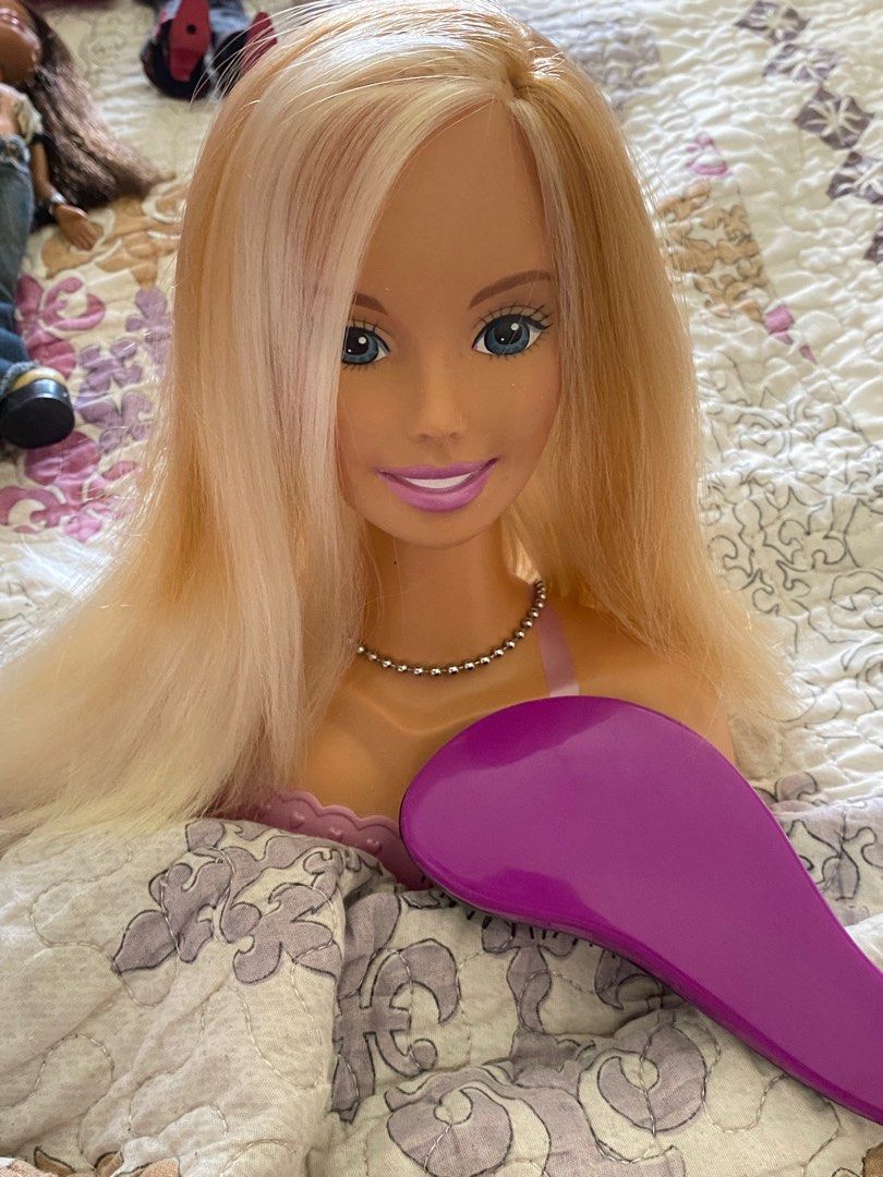 Barbie 2000s Styling Head, Hobbies & Toys, Toys & Games on Carousell