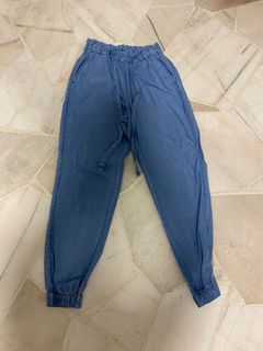 (Category: ) located in . Submitted by uyisnat (Listing ID 1224657119, Image 1). Description: .