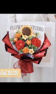 Mothers Day / Birthday/ Anniversary large crochet flower bouquet- red & blue available