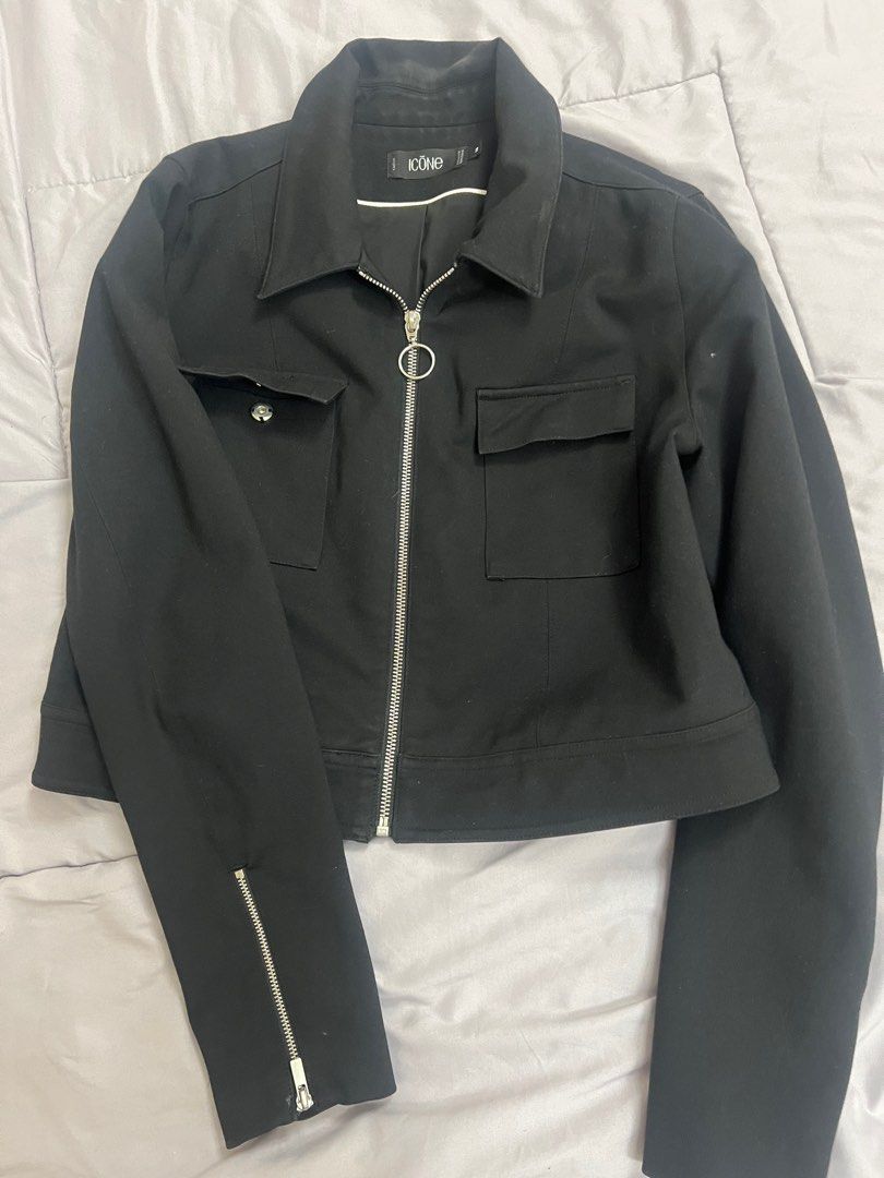 Black Jacket (Category: Coats, Jackets and Outerwear) located in Quezon City. Submitted by pivotyellowdeclutter (Listing ID 1223116409, Image 3). Description: .