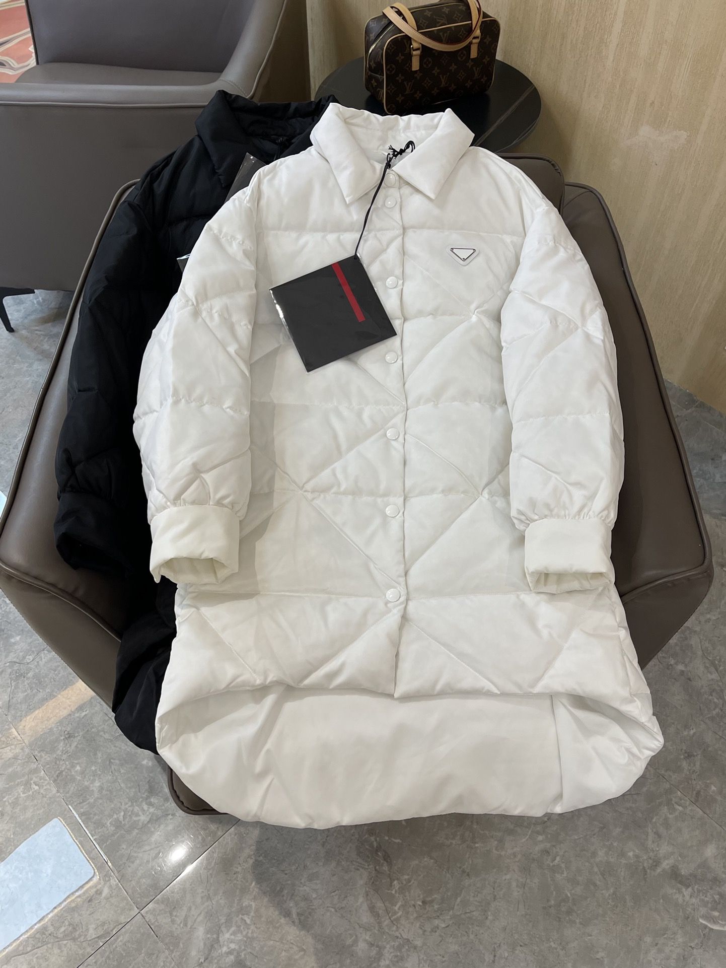 BN Authentic Prada White Goose Down Rhombus Down Jacket Women s