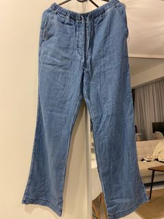 BNWT stretch denim pant