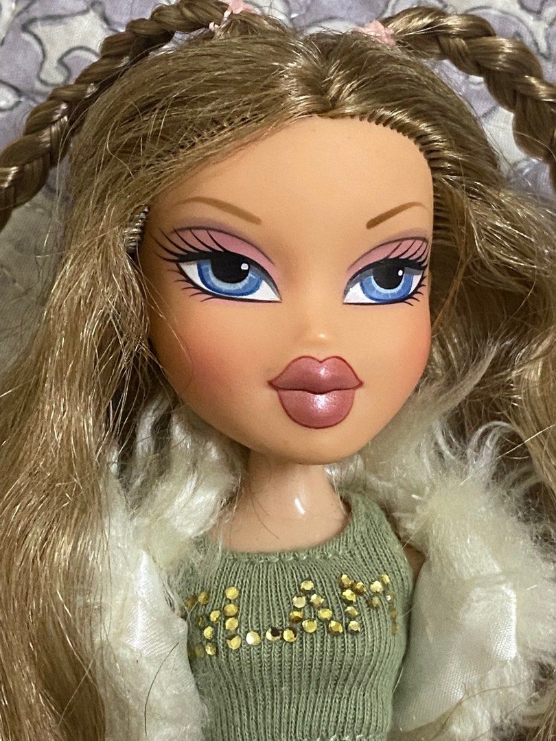 Dirty blonde bratz doll 2025