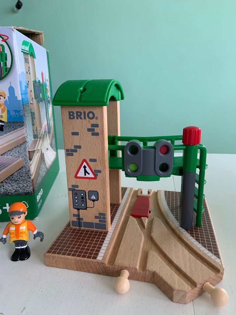 Brio 33674 Signal Station in great condition Hobbies Toys Toys
