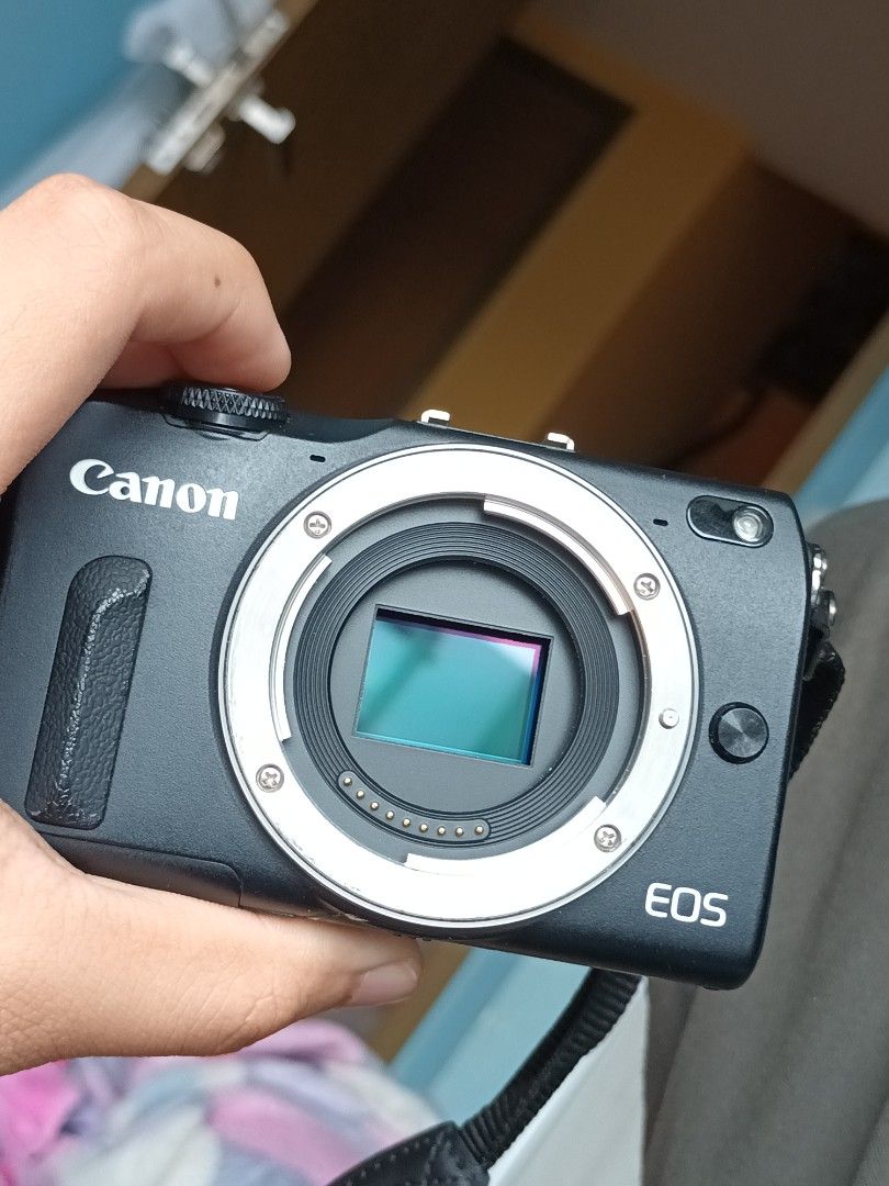 Canon eos M2 mirrorless camera (super cheap), Photography, Cameras on