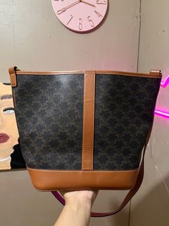 (Category: ) located in . Submitted by michellenabo (Listing ID 1224619067, Image 1). Description: .