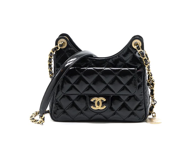Pre-owned Chanel Black Shiny Calfskin Leather Small Wavy Cc Hobo