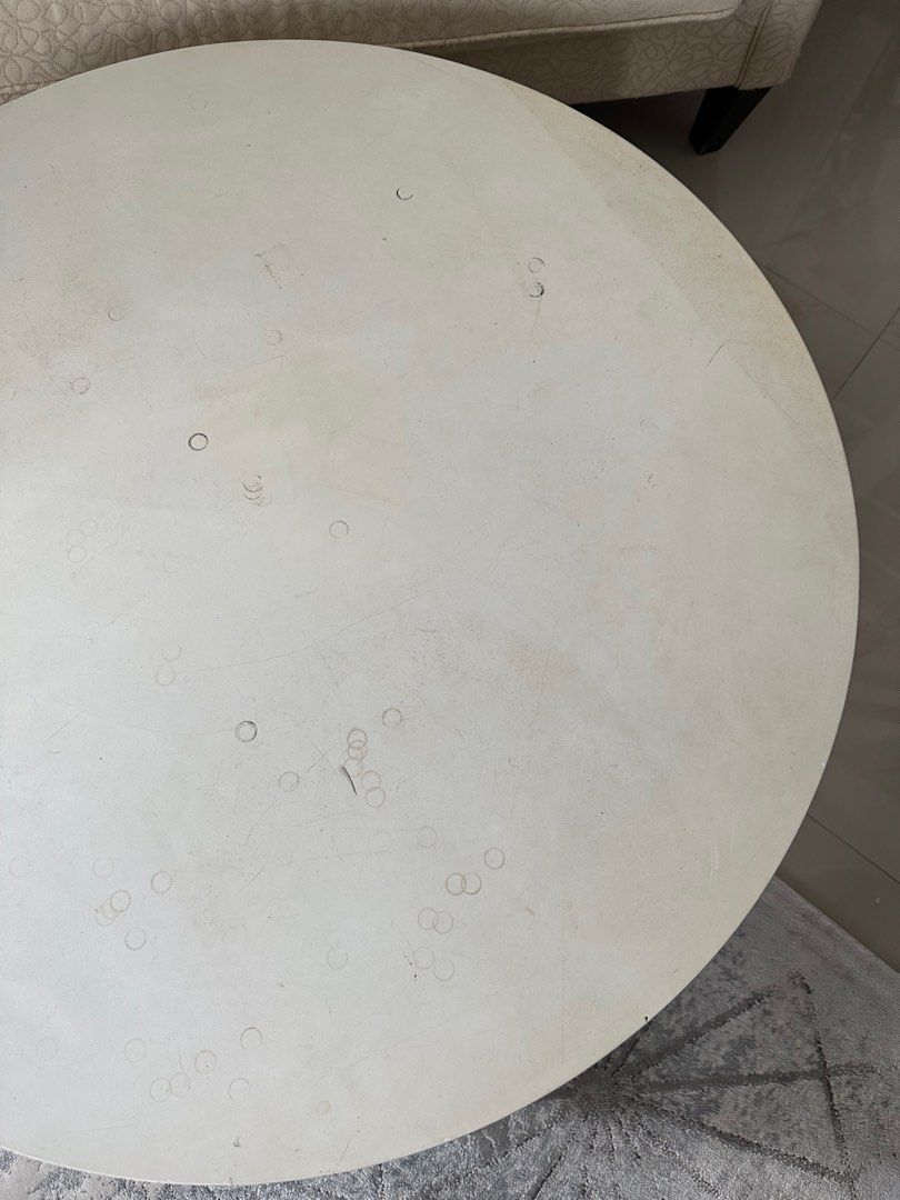 Coffee table (Category: Other Home Furniture) located in Ayer Keroh. Submitted by alyssanadia253 (Listing ID 1224581749, Image 3). Description: Round table for reconditioning. Can use as coffee table etc.