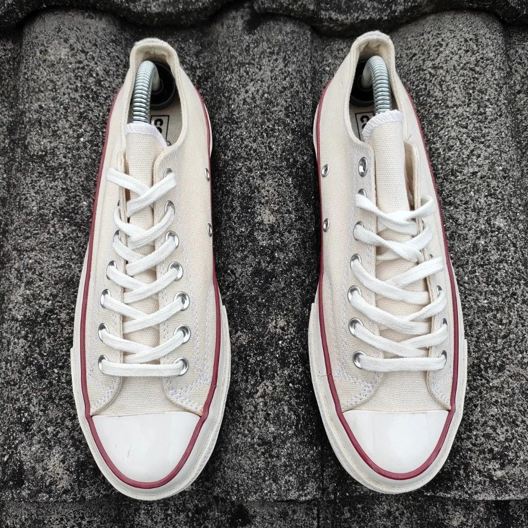 Converse Chuck 70s Parchment, Fesyen Pria, Sepatu , Sneakers di Carousell