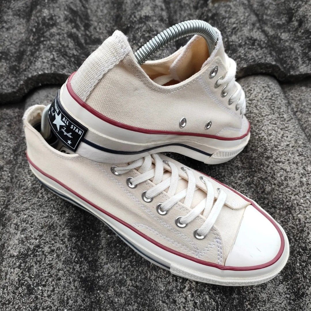 Converse Chuck 70s Parchment, Fesyen Pria, Sepatu , Sneakers di Carousell