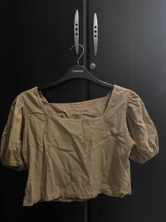 Cropped puff sleeved top