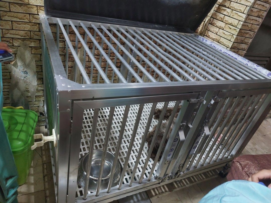 Dog Cage (Category: Homes & Other Pet Accessories) located in Quezon City. Submitted by cae03 (Listing ID 1224607260, Image 1). Description: For sale Dog cage Bought 15k for sale only for 7k.