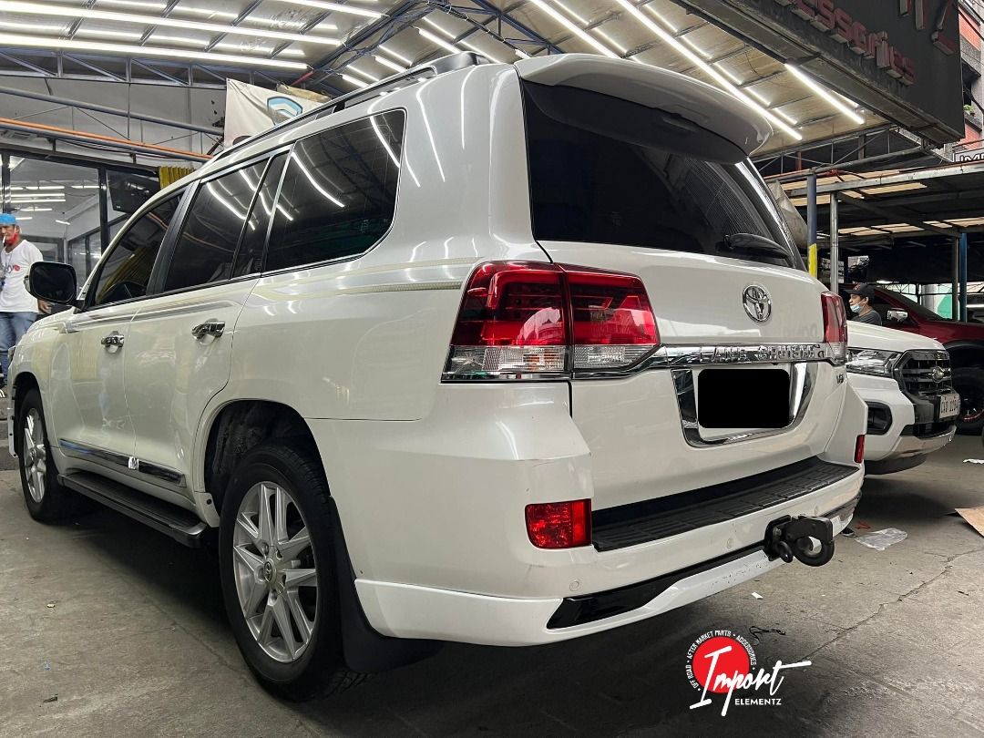 dubai body kits lc200 on Carousell