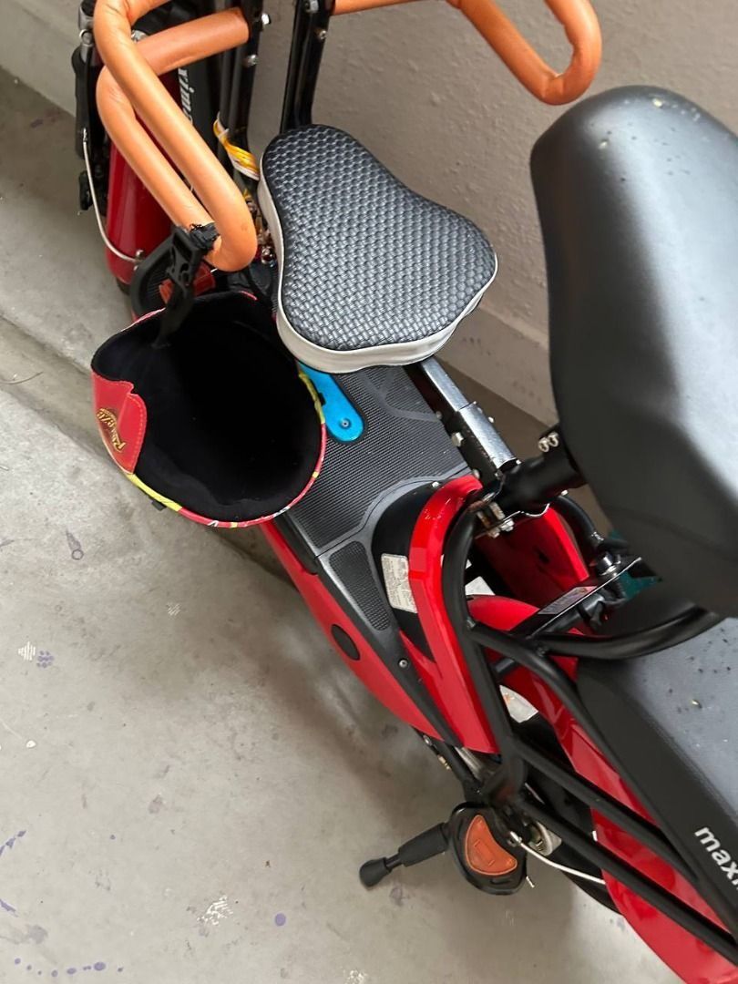 eko life EV UL2272 Seated Electric Scooter red USED, Sports Equipment ...