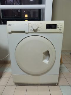 (Category: ) located in . Submitted by karl_sg (Listing ID 1224672076, Image 1). Description: .