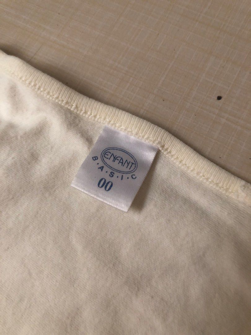 Enfant hoody towel or receiving blanket (Category: Other Baby Bathing & Changing Needs) located in Cebu City. Submitted by everythingonearth (Listing ID 1224589708, Image 1). Description: .