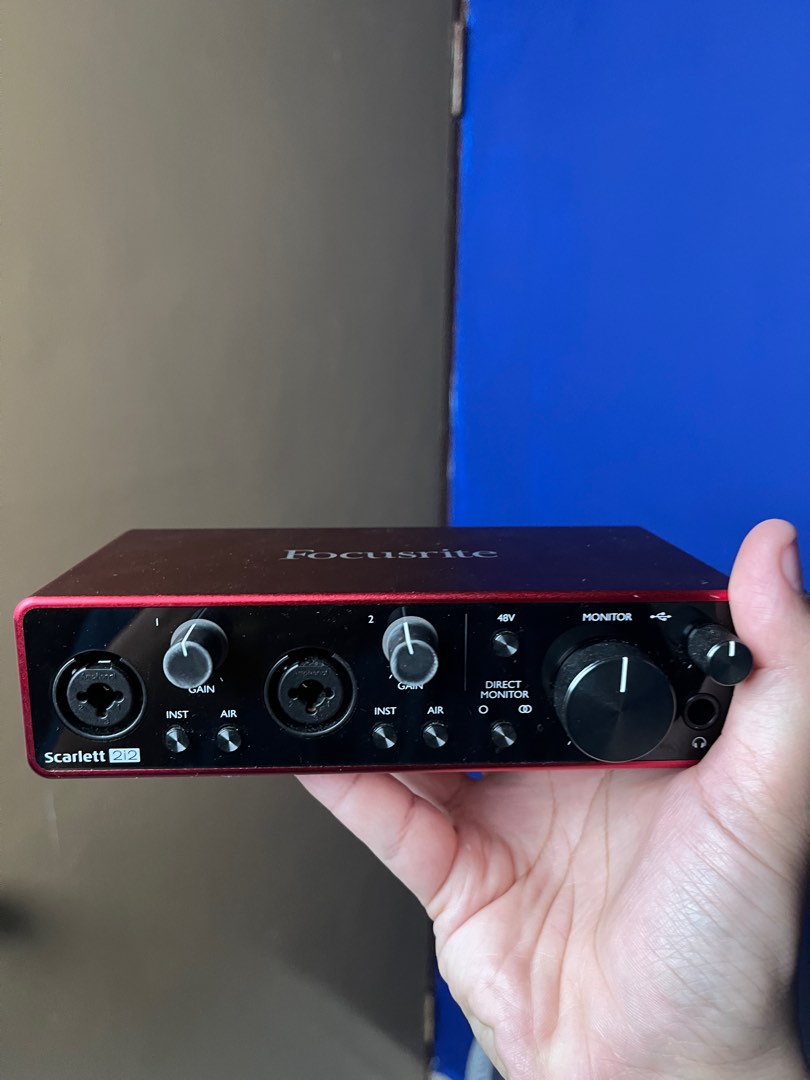 Focusrite Scarlett 2i2, Audio, Portable Audio Accessories on Carousell