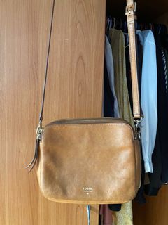 (Category: ) located in . Submitted by wardrobexcess (Listing ID 1224533660, Image 1). Description: .