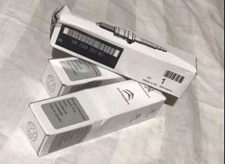 Genuine Set of 3 Peugeot Citroen Spark plug 9829930180