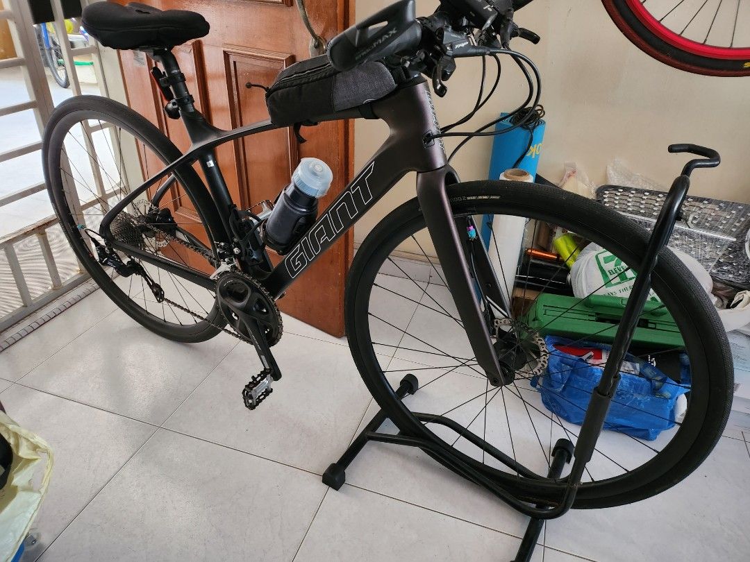 Giant fastroad hybrid clearance bike