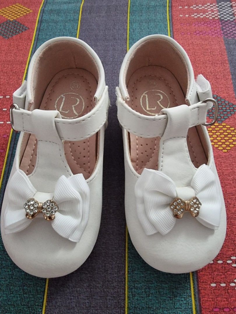 Girls white cheap bow shoes