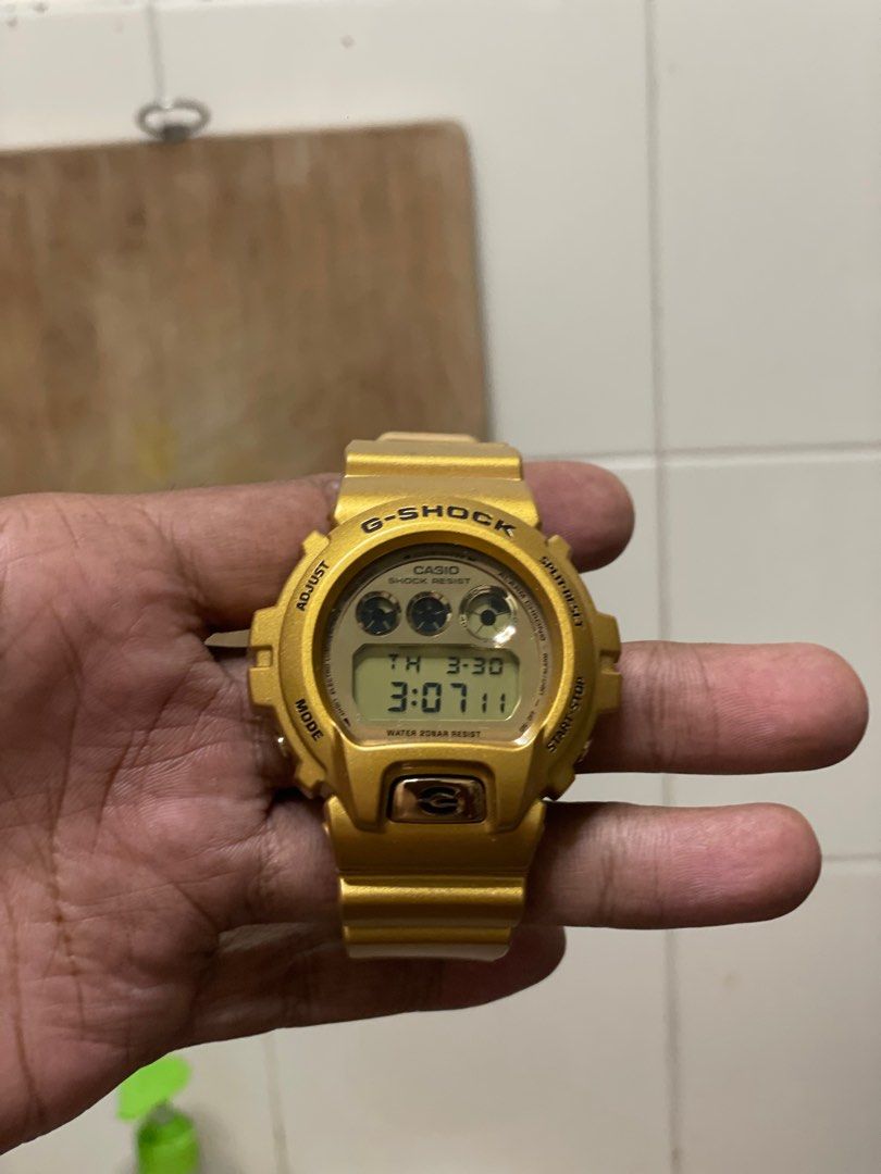 G Shock Crazy Gold DW 6900GD 9JF Men s Fashion Watches