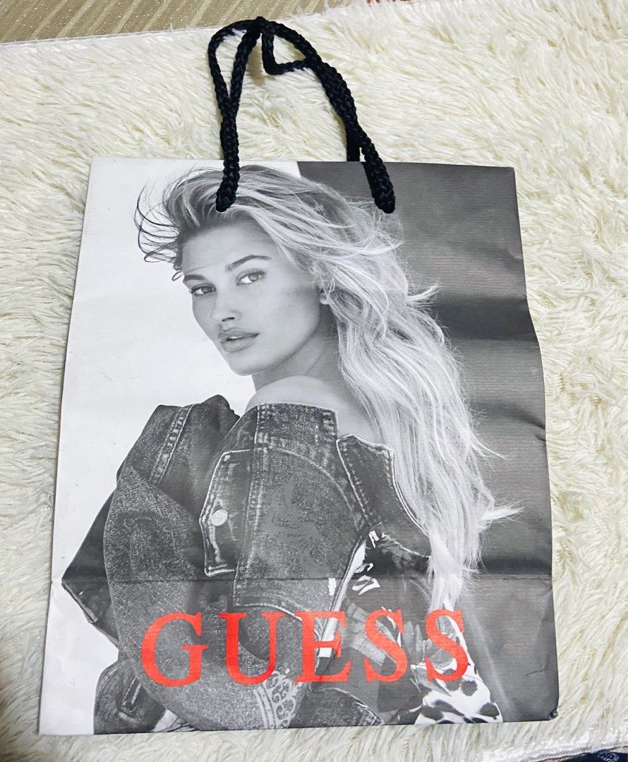 Paper bag guess store